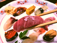 Enjoy sushi with salt