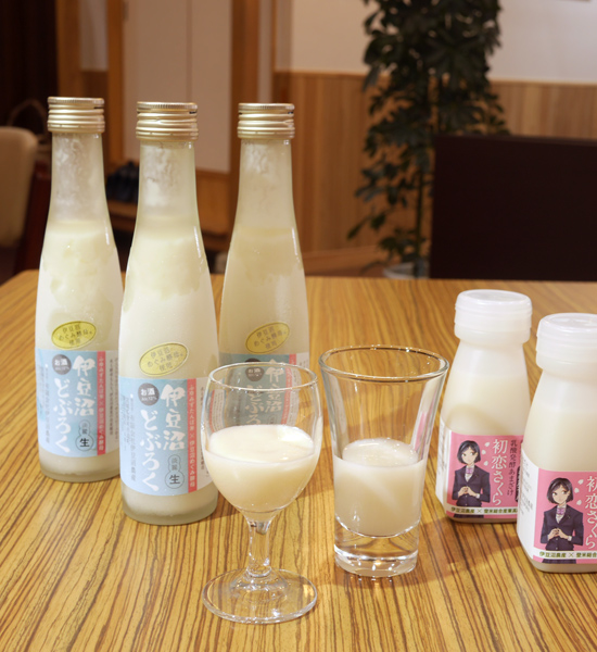 Visit and experience the preparations of Doburoku (unrefined sake), ”fermentation” culture of Izunuma